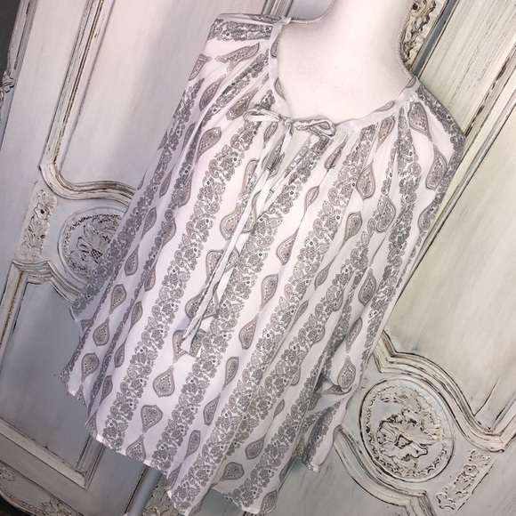 Cotton On  Designed in Australia Long Sleeve Poets Blouse Size Medium - Picture 3 of 9